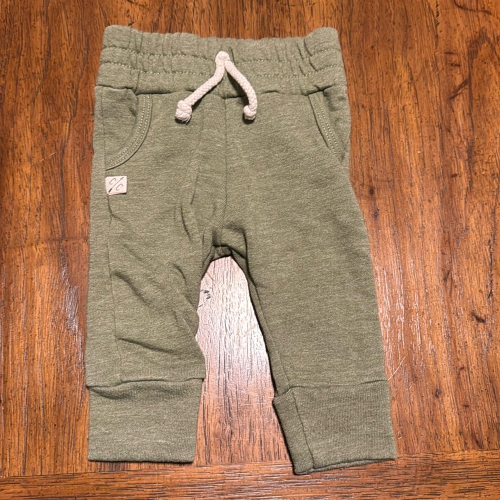 Childhoods Clothing Green Gusset Pant